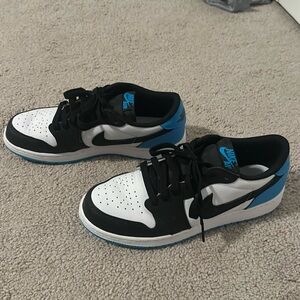 Nike Jordan 1’s low